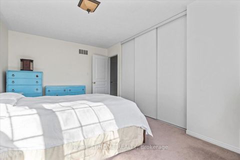 Photo 13 at 84 Trevino Circle, East Bayfield, Barrie Photo 13 at 84 Trevino Circle, East Bayfield, Barrie