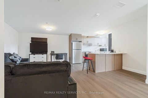 Photo 4 at #3 - 30 DEAN PARK Road, Rouge E11, Toronto