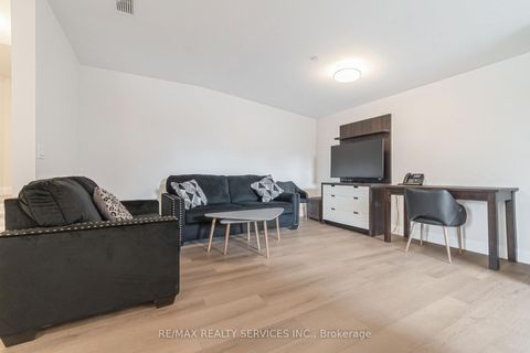 Photo 5 at #3 - 30 DEAN PARK Road, Rouge E11, Toronto
