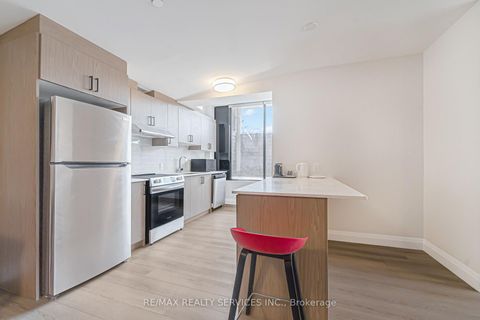 Photo 6 at #3 - 30 DEAN PARK Road, Rouge E11, Toronto