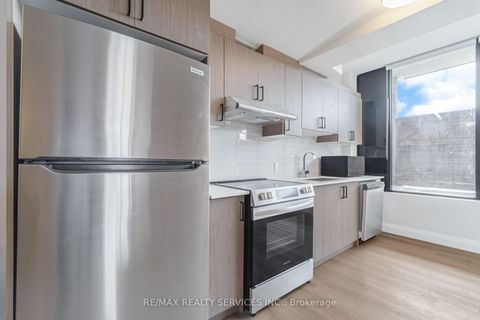Photo 7 at #3 - 30 DEAN PARK Road, Rouge E11, Toronto