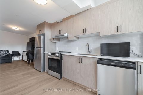 Photo 9 at #3 - 30 DEAN PARK Road, Rouge E11, Toronto