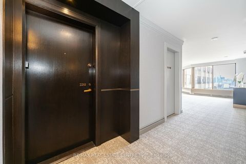Photo 5 at 2201 - 175 Cumberland Street, Annex, Toronto