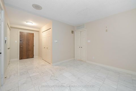 Photo 8 at 2201 - 175 Cumberland Street, Annex, Toronto
