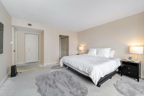 Photo 22 at 2201 - 175 Cumberland Street, Annex, Toronto
