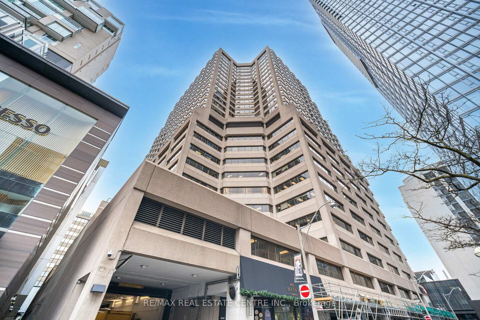 2201 - 175 Cumberland Street, Annex, Toronto 