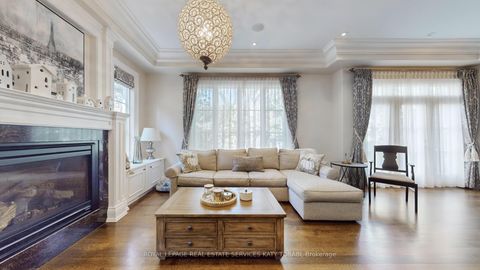 Photo 11 at 1B Carluke Crescent, Windfields, Toronto