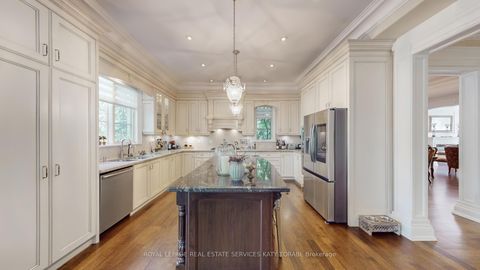 Photo 15 at 1B Carluke Crescent, Windfields, Toronto