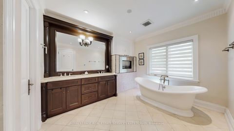 Photo 25 at 1B Carluke Crescent, Windfields, Toronto