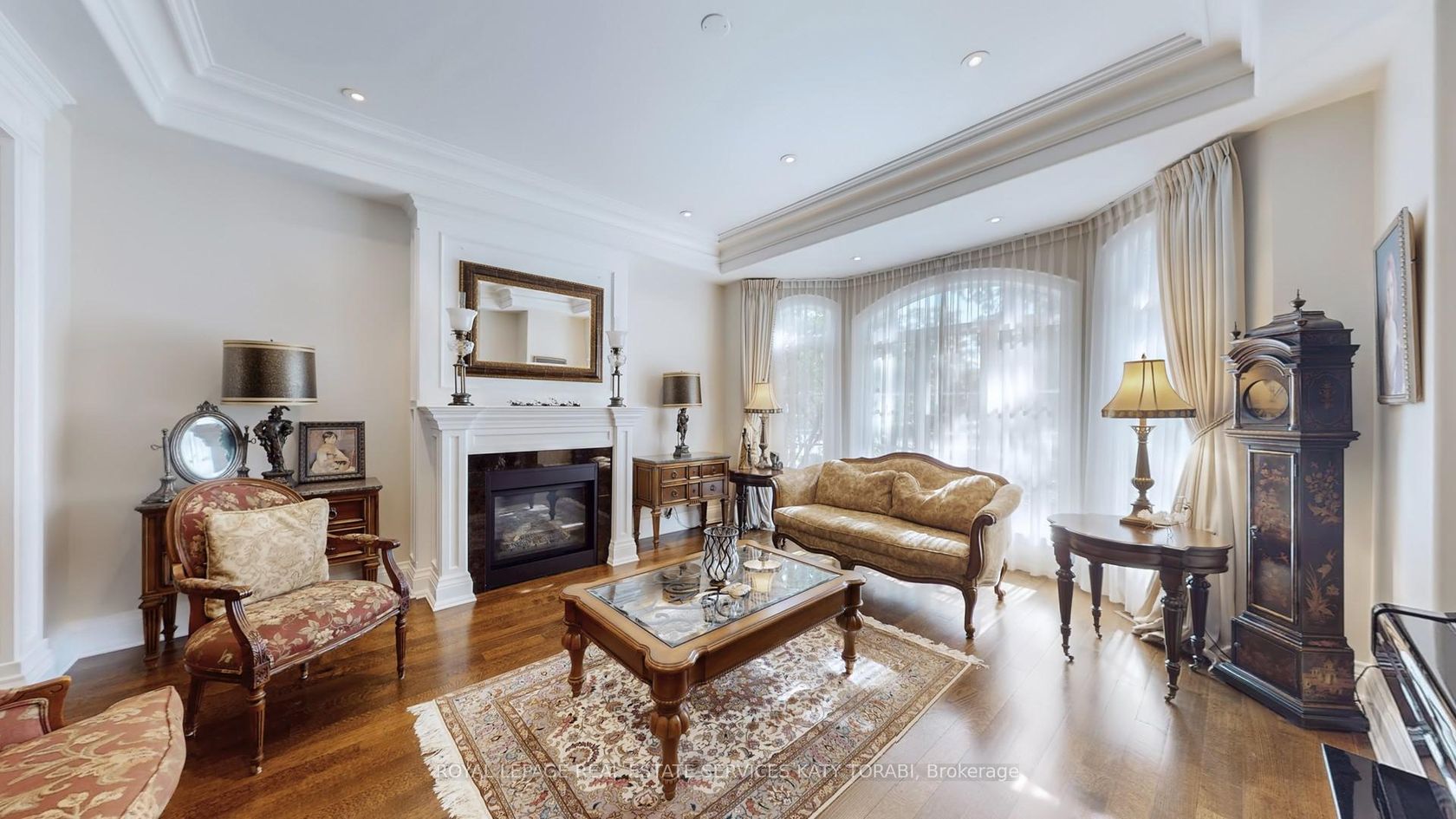 Photo 5 at 1B Carluke Crescent, Windfields, Toronto Photo 5 at 1B Carluke Crescent, Windfields, Toronto