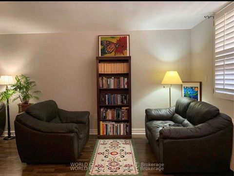 Photo 4 at 807 - 3420 Eglinton Avenue E, Scarborough Village, Toronto