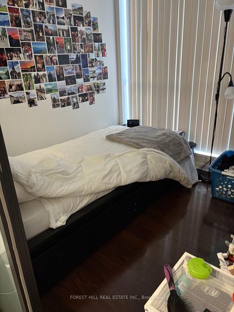 Photo 6 at 909 - 24 Wellesley Street W, Bay Street Corridor, Toronto
