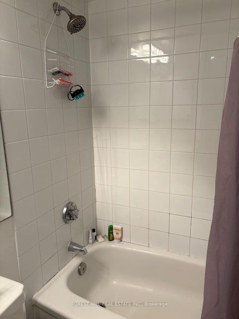 Photo 11 at 909 - 24 Wellesley Street W, Bay Street Corridor, Toronto