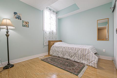 Photo 25 at 47 - 698 Caradonna Crescent S, Armitage, Newmarket