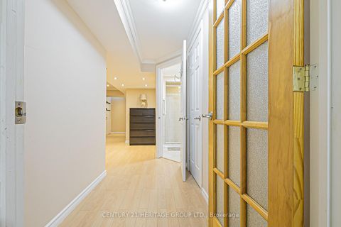 Photo 31 at 47 - 698 Caradonna Crescent S, Armitage, Newmarket