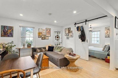 Photo 8 at 4 Warvet Crescent, Parkview, Toronto