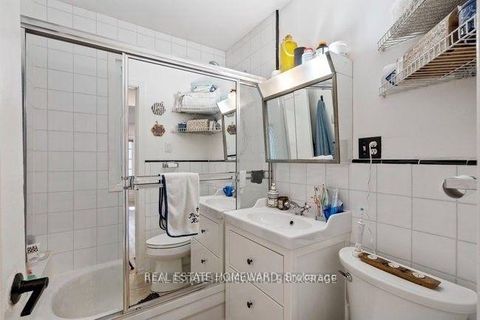 Photo 14 at 4 Warvet Crescent, Parkview, Toronto
