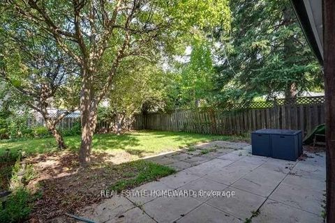 Photo 33 at 4 Warvet Crescent, Parkview, Toronto