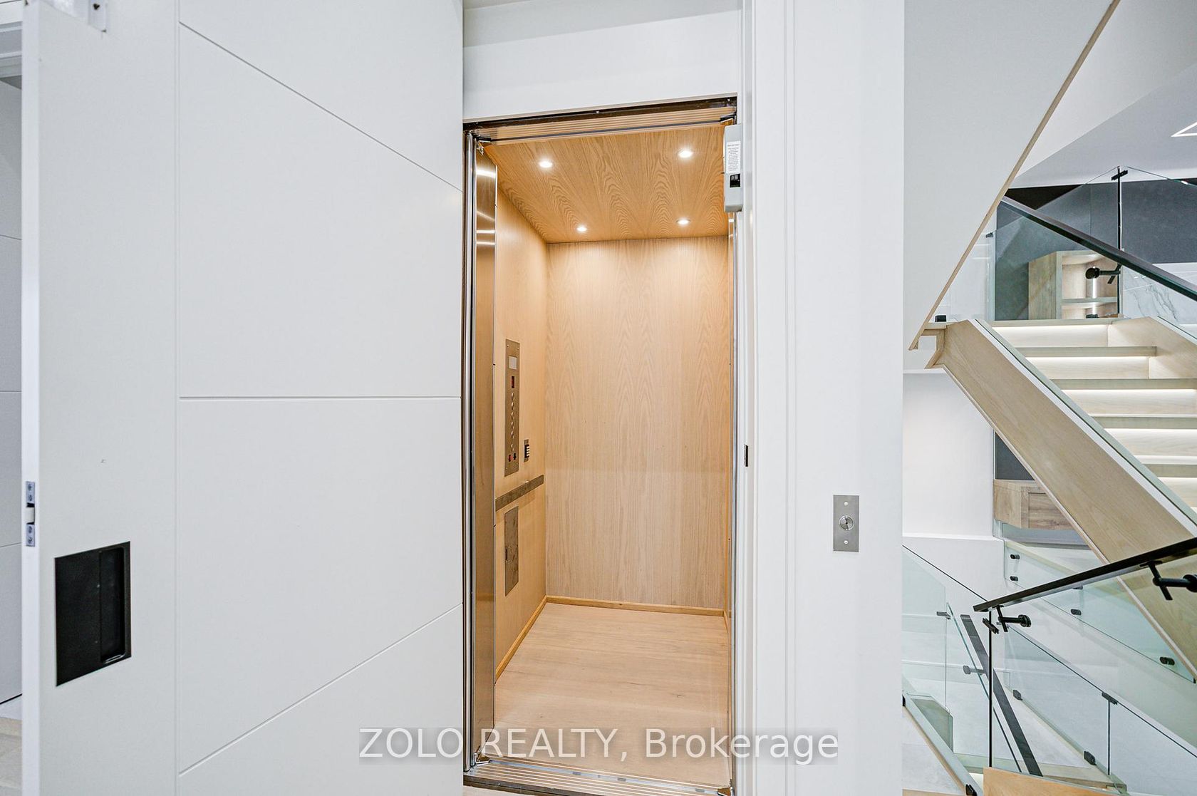 Photo 13 at 151 Dewbourne Avenue, Cedarvale, Toronto Photo 13 at 151 Dewbourne Avenue, Cedarvale, Toronto