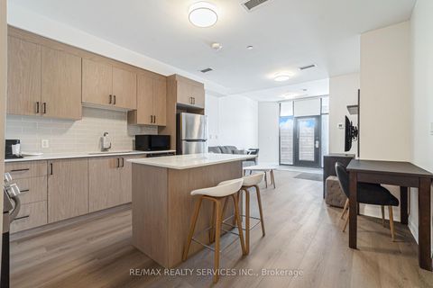 Photo 11 at #4 - 30 DEAN PARK Road, Rouge E11, Toronto
