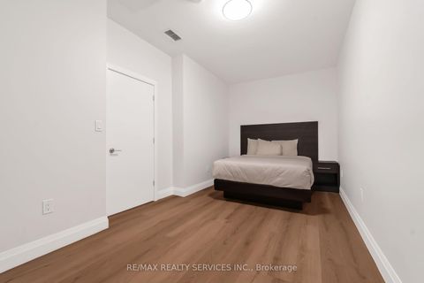 Photo 7 at #5 - 30 DEAN PARK Road, Rouge E11, Toronto