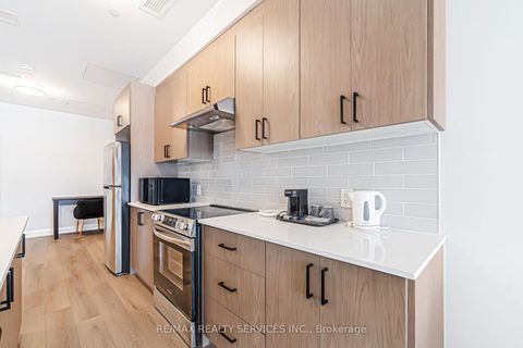 Photo 8 at #6 - 30 DEAN PARK Road, Rouge E11, Toronto