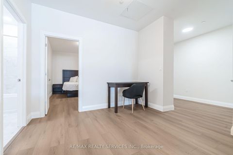 Photo 11 at #6 - 30 DEAN PARK Road, Rouge E11, Toronto