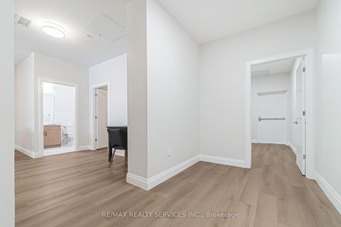 Photo 16 at #6 - 30 DEAN PARK Road, Rouge E11, Toronto