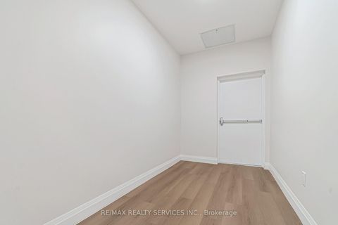 Photo 17 at #6 - 30 DEAN PARK Road, Rouge E11, Toronto