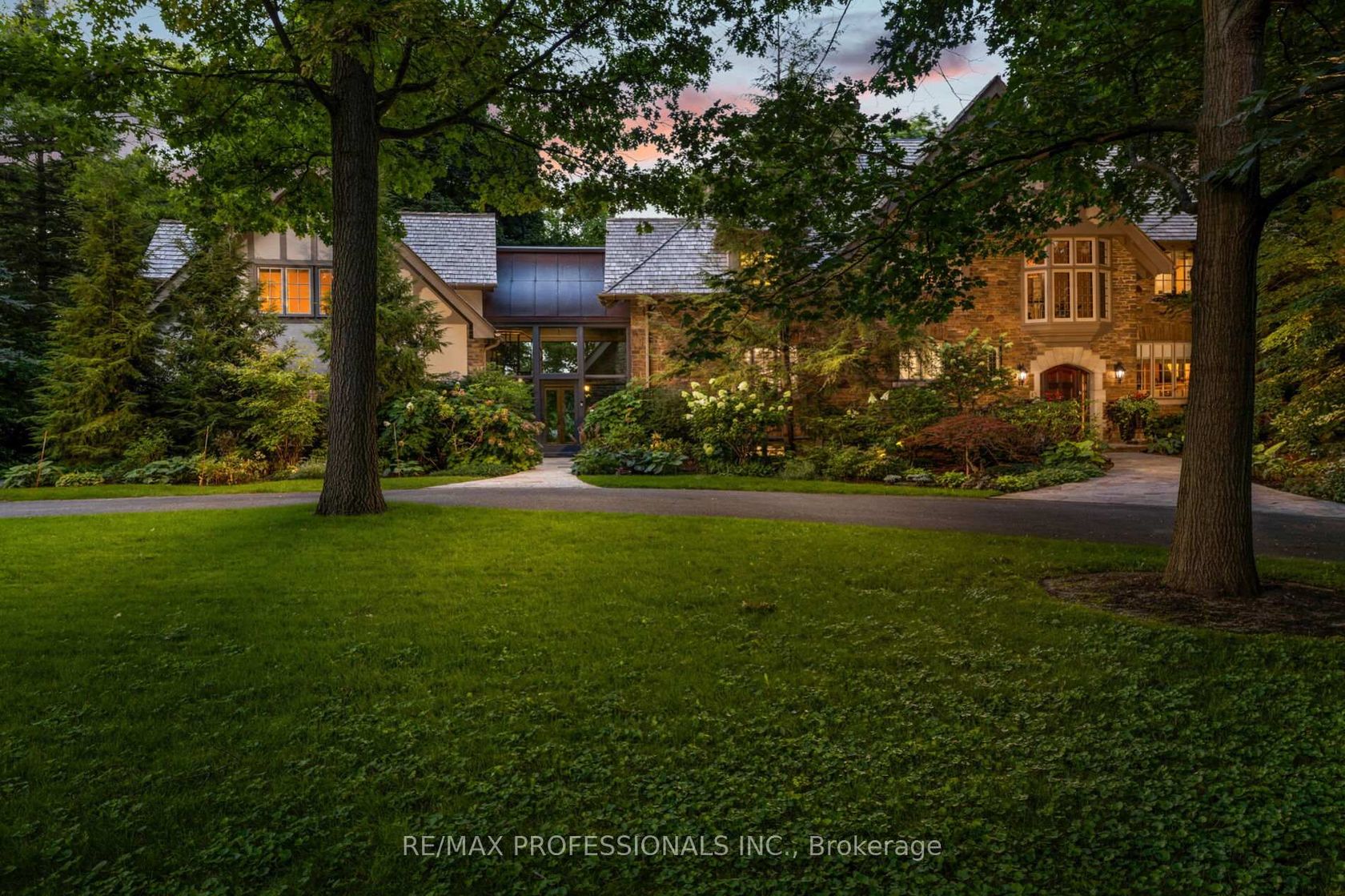 43 The Kingsway, Kingsway South, Toronto 