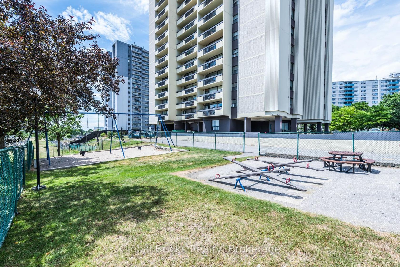 Photo 3 at 2006 - 1455 Lawrence Avenue W, Amesbury, Toronto Photo 3 at 2006 - 1455 Lawrence Avenue W, Amesbury, Toronto
