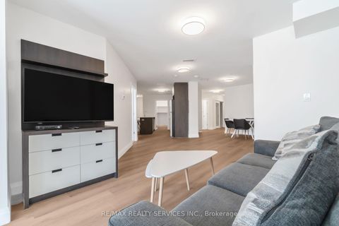 Photo 20 at #7 - 30 DEAN PARK Road, Rouge E11, Toronto