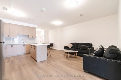 Photo 15 at #9 - 30 DEAN PARK Road, Rouge E11, Toronto