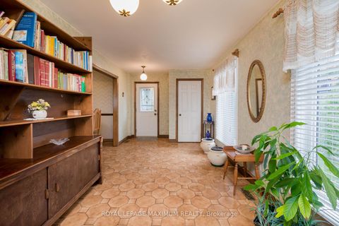 Photo 15 at 119 Glen Long Avenue, Glen Park, Toronto