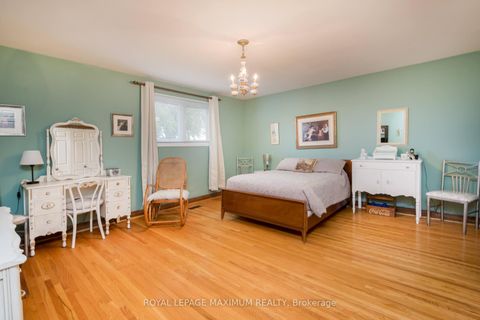 Photo 23 at 119 Glen Long Avenue, Glen Park, Toronto