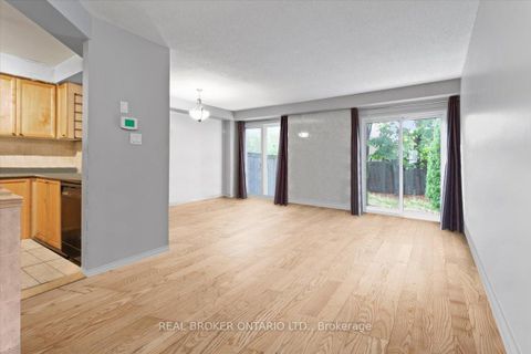 Photo 7 at 2069 Glenhampton Road, WM Westmount, Oakville