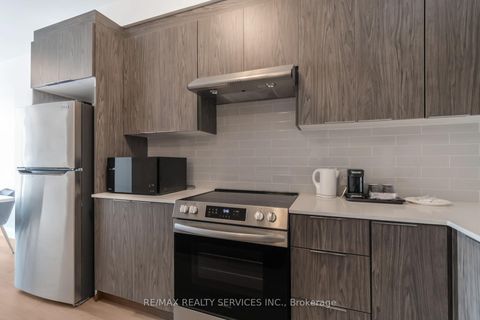Photo 12 at #10 - 30 DEAN PARK Road, Rouge E11, Toronto