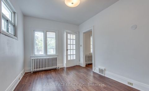 Photo 4 at 183 Glebemount Avenue, East York, Toronto