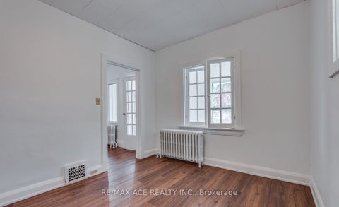 Photo 6 at 183 Glebemount Avenue, East York, Toronto