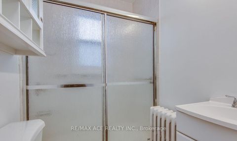 Photo 11 at 183 Glebemount Avenue, East York, Toronto