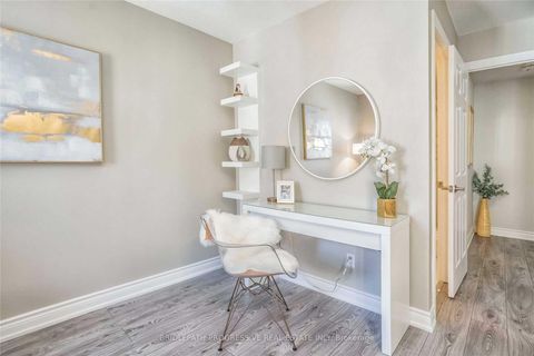 Photo 23 at 82 - 151 Townsgate Drive, Yorkhill, Vaughan