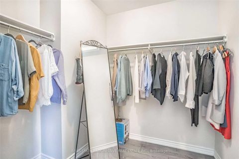 Photo 27 at 82 - 151 Townsgate Drive, Yorkhill, Vaughan