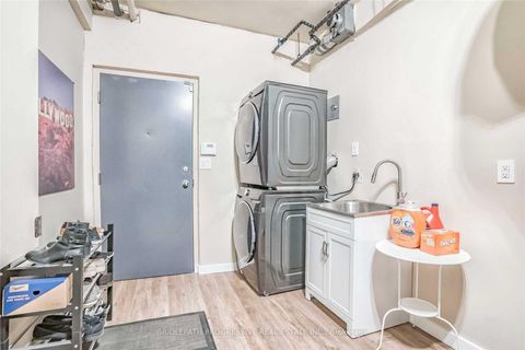 Photo 29 at 82 - 151 Townsgate Drive, Yorkhill, Vaughan