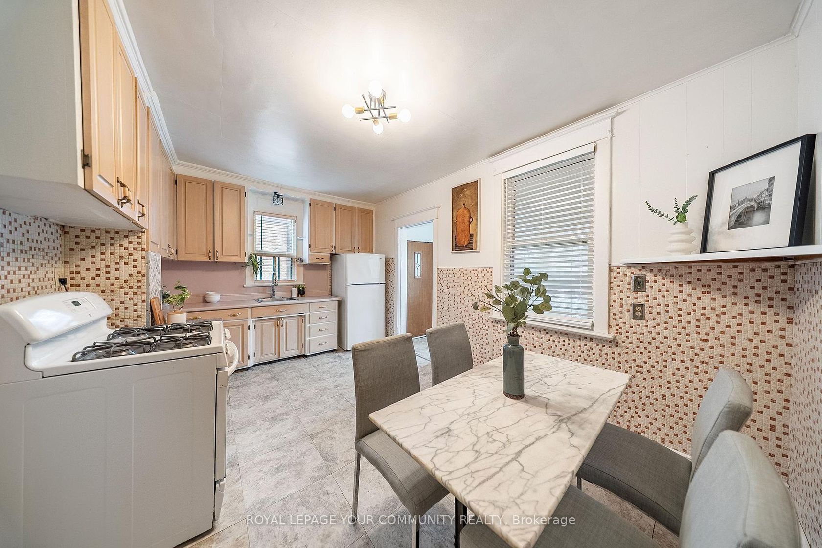 Photo 9 at 246 Westlake Avenue, Lumsden, Toronto Photo 9 at 246 Westlake Avenue, Lumsden, Toronto