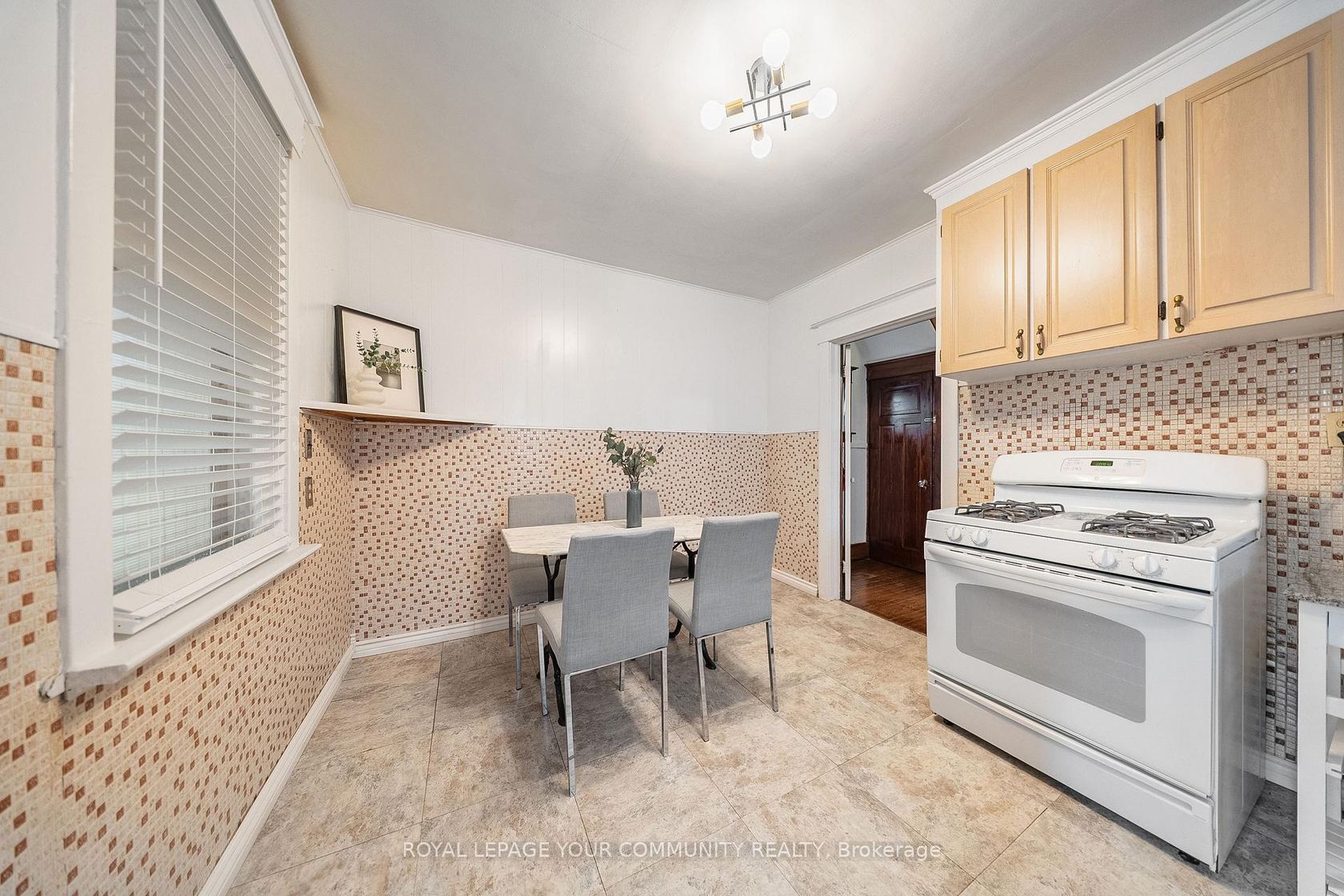 Photo 10 at 246 Westlake Avenue, Lumsden, Toronto Photo 10 at 246 Westlake Avenue, Lumsden, Toronto
