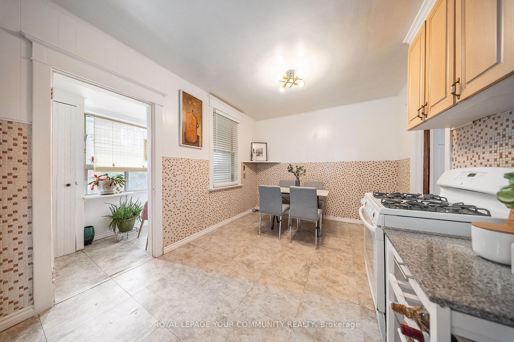 Photo 12 at 246 Westlake Avenue, Lumsden, Toronto Photo 12 at 246 Westlake Avenue, Lumsden, Toronto