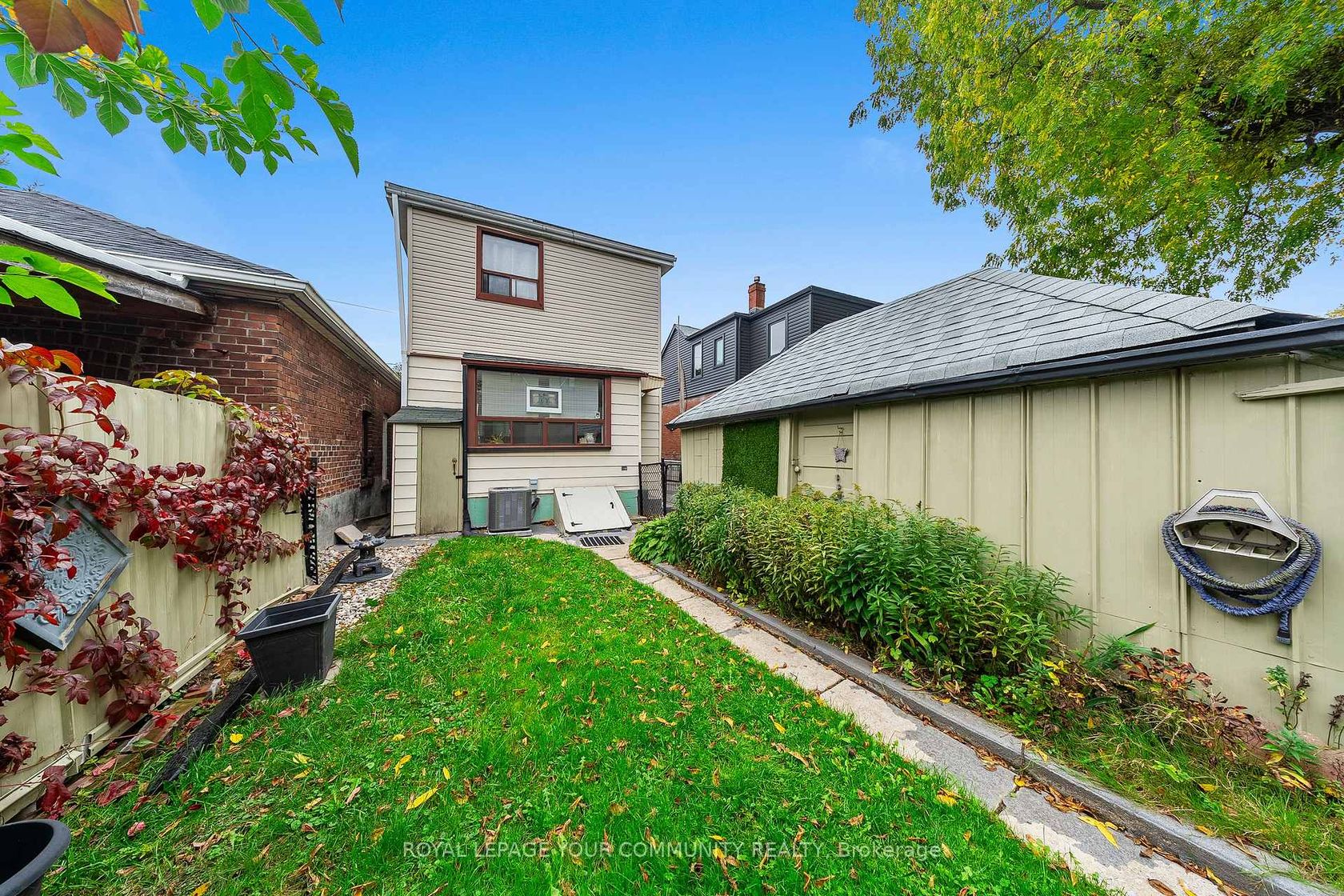 Photo 32 at 246 Westlake Avenue, Lumsden, Toronto Photo 32 at 246 Westlake Avenue, Lumsden, Toronto