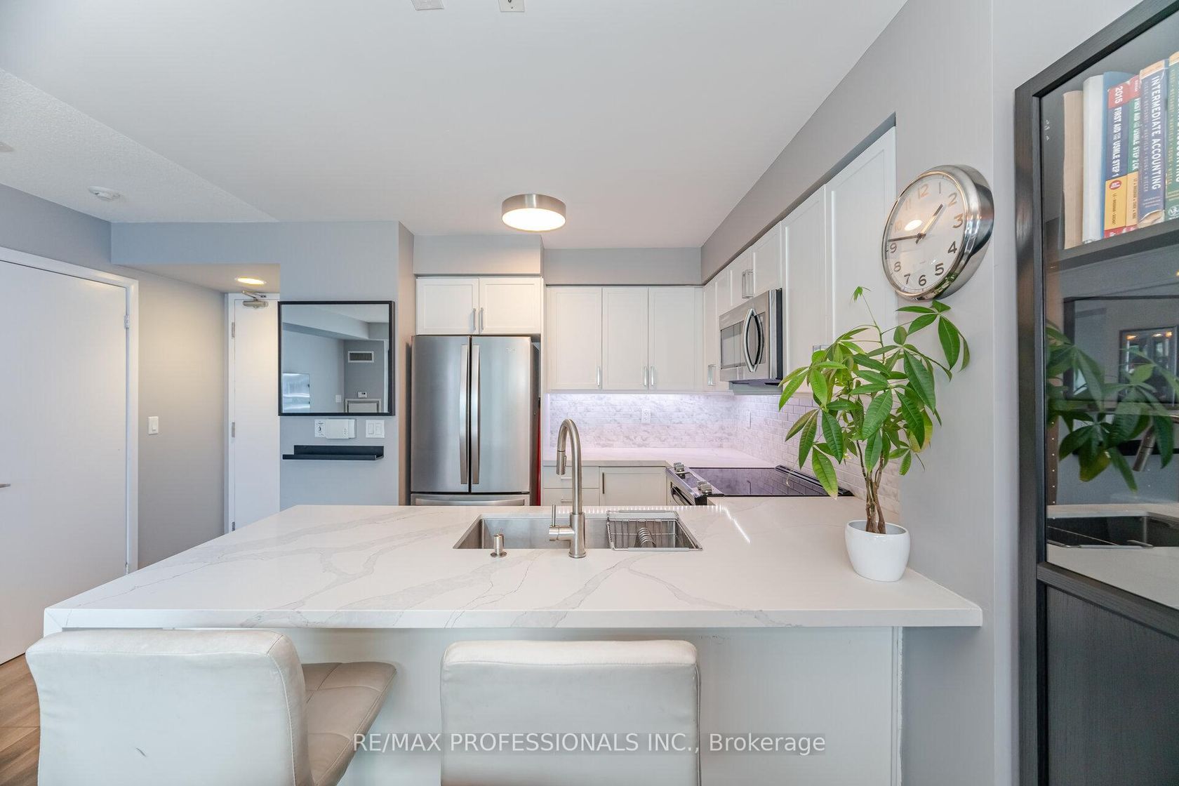 Photo 4 at 2302 - 155 Legion Road N, Mimico, Toronto Photo 4 at 2302 - 155 Legion Road N, Mimico, Toronto