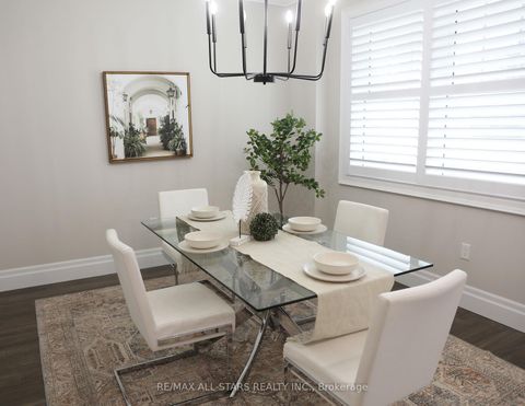 Photo 6 at 29 Patrick Drive, Aurora Highlands, Aurora