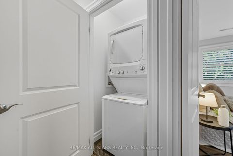 Photo 26 at 29 Patrick Drive, Aurora Highlands, Aurora